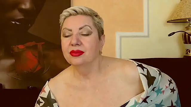 LadyPosh online show from February 26, 2025, 9:42 pm