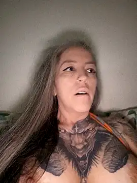 vamporasuccubus19777 online show from October 14, 2025, 12:00 am