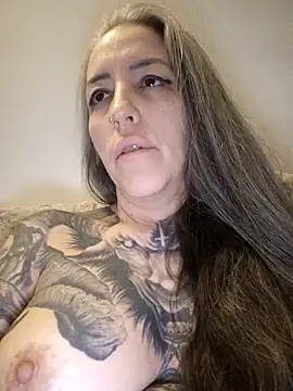 vamporasuccubus19777 online show from September 17, 2025, 11:51 pm