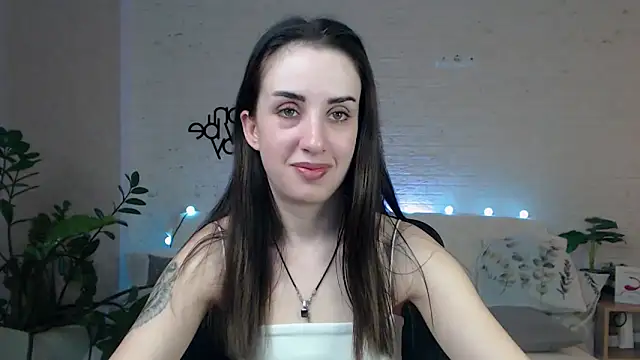 FranceskoJones online show from March 22, 2025, 6:14 pm