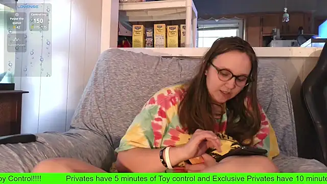 ZeTurtleMaster online show from October 11, 2025, 10:44 pm