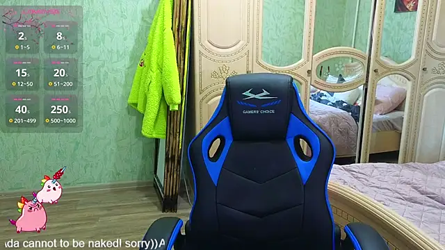 DanaMartina online show from October 6, 2025, 11:00 am