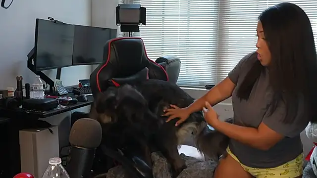 Snapshot of Bubbleliyah chatting on April 3, 2026, 3:29 pm Bubbleliyah online show from April 3, 2026, 3:29 pm