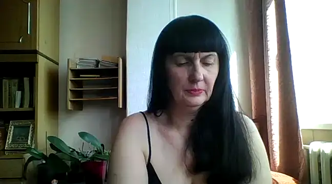 Snapshot of MelanyBanks chatting on March 11, 2025, 11:44 am MelanyBanks online show from March 11, 2025, 11:44 am