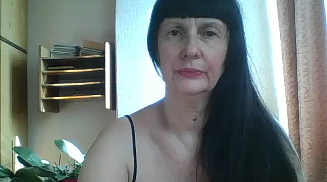 Snapshot of MelanyBanks chatting on March 8, 2025, 9:39 am MelanyBanks online show from March 8, 2025, 9:39 am