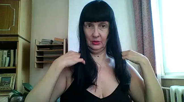 Snapshot of MelanyBanks chatting on March 8, 2025, 6:32 am MelanyBanks online show from March 8, 2025, 6:32 am