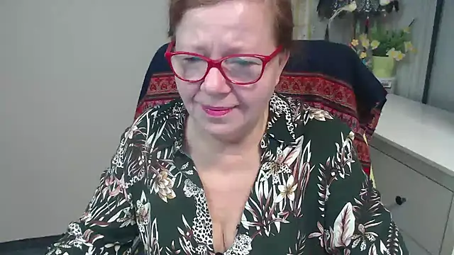 Snapshot of Adelewildx chatting on October 23, 2025, 2:43 am Adelewildx online show from October 23, 2025, 2:43 am