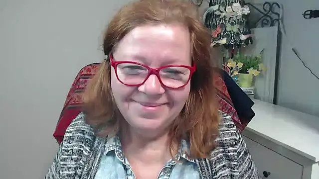 Snapshot of Adelewildx chatting on November 3, 2025, 3:45 am Adelewildx online show from November 3, 2025, 3:45 am