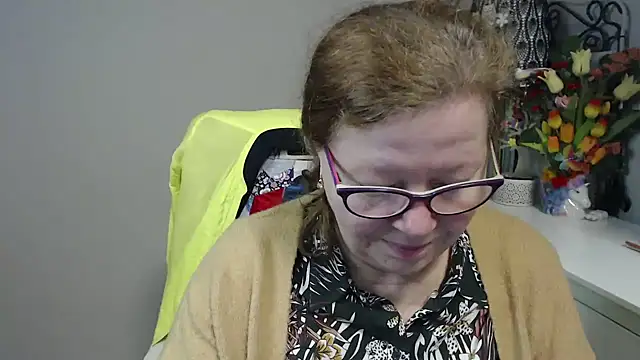 Snapshot of Adelewildx chatting on February 4, 2026, 4:07 am Adelewildx online show from February 4, 2026, 4:07 am