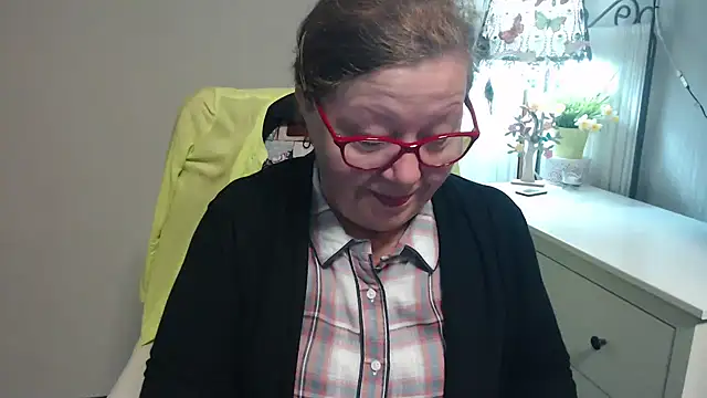 Snapshot of Adelewildx chatting on October 1, 2025, 3:11 am Adelewildx online show from October 1, 2025, 3:11 am