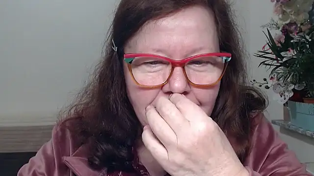 Snapshot of Adelewildx chatting on February 7, 2026, 9:12 pm Adelewildx online show from February 7, 2026, 9:12 pm