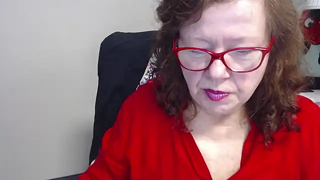 Snapshot of Adelewildx chatting on March 13, 2025, 10:15 am Adelewildx online show from March 13, 2025, 10:15 am