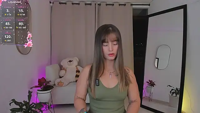 Snapshot of roxie_gates_ chatting on October 21, 2025, 11:04 pm roxie gates online show from October 21, 2025, 11:04 pm