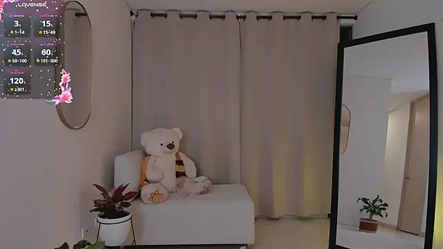 Snapshot of roxie_gates_ chatting on September 23, 2025, 12:50 am roxie gates online show from September 23, 2025, 12:50 am