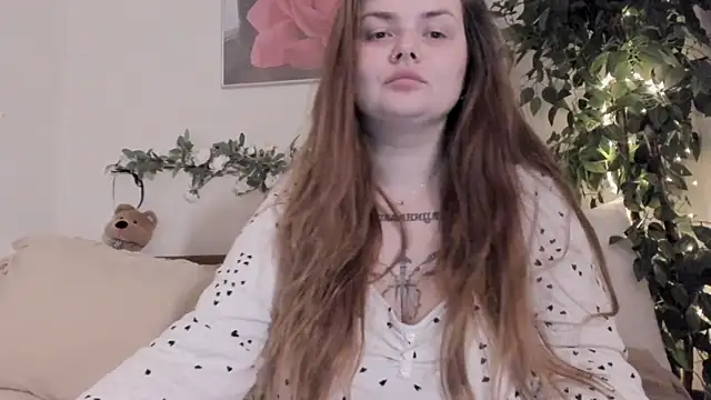 Eva Shameless online show from November 10, 2025, 6:02 pm