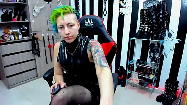 Mistress Yelena online show from January 14, 2025, 12:22 am