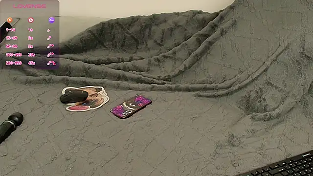 SuchArt  online show from March 12, 2026, 5:28 pm