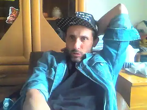 Snapshot of FireFox_Feel chatting on March 22, 2025, 1:41 pm FireFox Feel online show from March 22, 2025, 1:41 pm