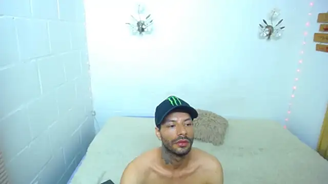 Snapshot of SexyKataShow chatting on July 1, 2026, 1:06 am SexyKataShow online show from July 1, 2026, 1:06 am