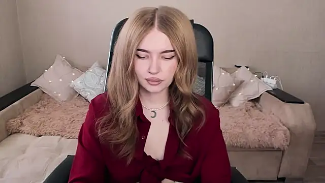 ViolettaLopez online show from February 26, 2025, 11:21 am