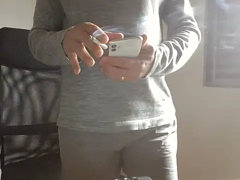 niceguyjr online show from November 3, 2025, 10:41 am