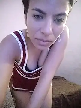 Snapshot of roman_and_jessie chatting on February 23, 2025, 3:02 am roman and jessie online show from February 23, 2025, 3:02 am