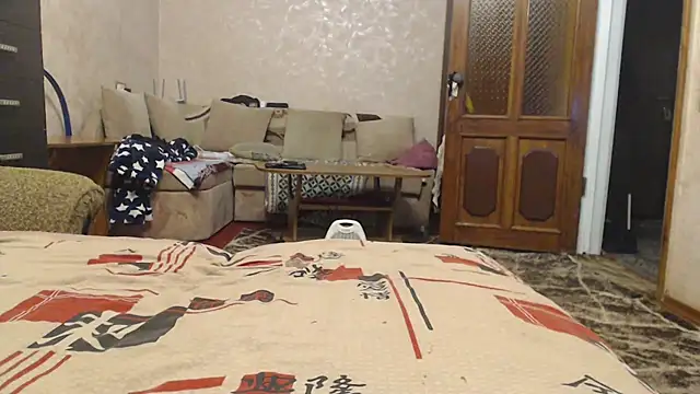 Amy August online show from November 9, 2025, 11:53 pm