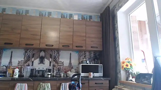 Amy August online show from June 1, 2026, 11:54 am