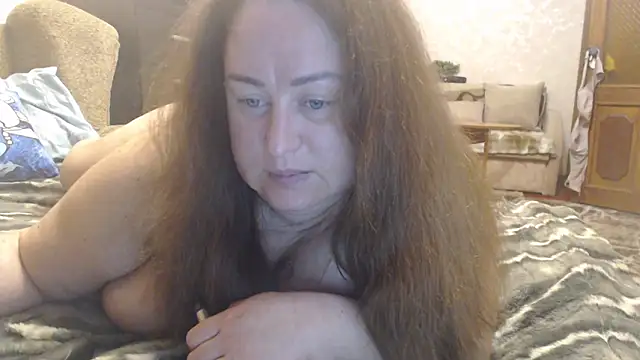 Amy August online show from April 13, 2026, 5:50 pm