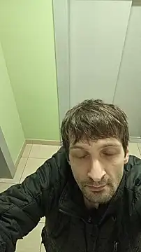 Snapshot of Krasav4ik4ik chatting on October 19, 2025, 8:22 pm Krasav4ik4ik online show from October 19, 2025, 8:22 pm