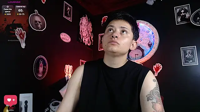 girl intense444 online show from October 28, 2025, 7:24 pm