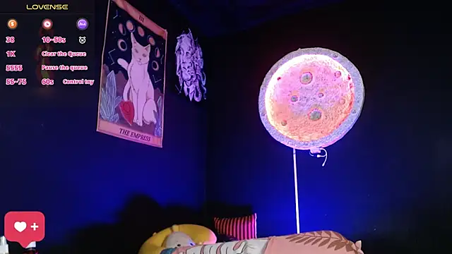 girl intense444 online show from November 18, 2025, 1:03 pm