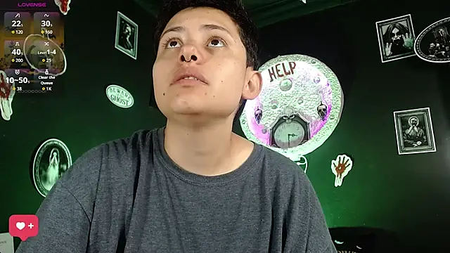 girl intense444 online show from October 30, 2025, 12:47 pm