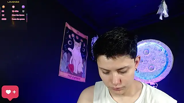 Snapshot of girl_intense444 chatting on February 14, 2026, 1:00 pm girl intense444 online show from February 14, 2026, 1:00 pm