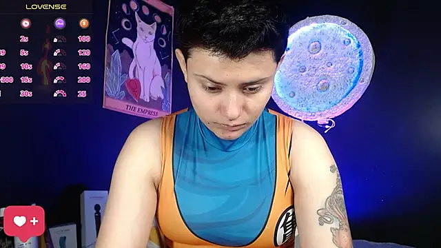 girl intense444 online show from November 28, 2025, 3:12 pm