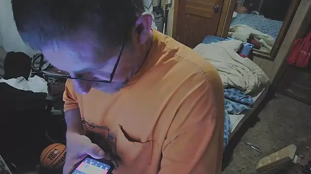 Snapshot of sex4fun_21 chatting on April 6, 2026, 1:34 am sex4fun 21 online show from April 6, 2026, 1:34 am