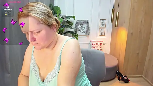 Snapshot of ScarlettSoft chatting on December 26, 2024, 5:47 am ScarlettSoft online show from December 26, 2024, 5:47 am