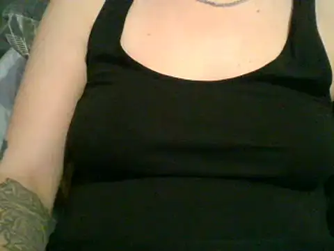 Snapshot of geilmeisje98 chatting on December 27, 2024, 9:43 pm geilmeisje98 online show from December 27, 2024, 9:43 pm