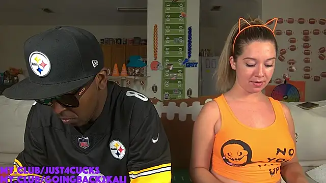 boomboomr00m online show from October 17, 2025, 12:36 am