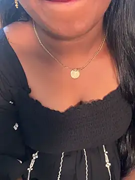 Dhiyapink online show from March 21, 2026, 11:47 am