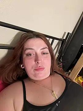 ladyjayrae97 online show from June 16, 2026, 4:12 am