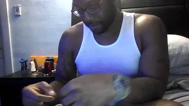 ReeferMadness59 online show from November 15, 2025, 3:32 am