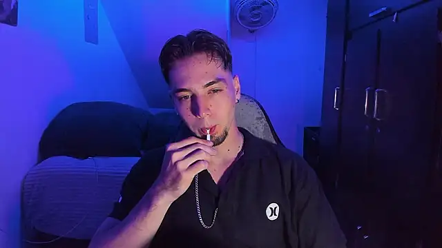 Snapshot of Alex_smith00 chatting on February 23, 2026, 11:16 pm Alex smith00 online show from February 23, 2026, 11:16 pm