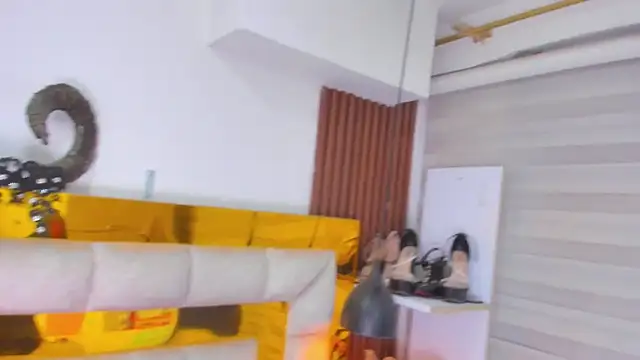 bigass monic online show from October 13, 2025, 2:57 am