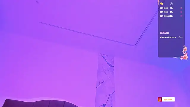 alysson 18 online show from November 17, 2025, 1:26 pm