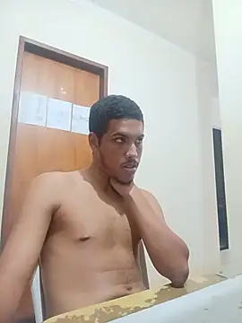 Vinicius5890 online show from July 26, 2026, 9:43 pm