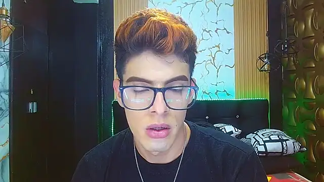 angel sexyevil online show from October 18, 2025, 12:18 pm