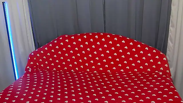 Snapshot of Alison_L chatting on March 14, 2025, 7:26 am Alison L online show from March 14, 2025, 7:26 am