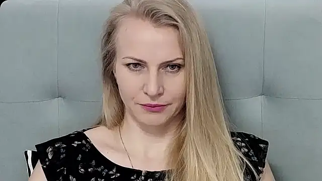 Snapshot of K__Adrienne chatting on February 13, 2026, 6:46 am K Adrienne online show from February 13, 2026, 6:46 am