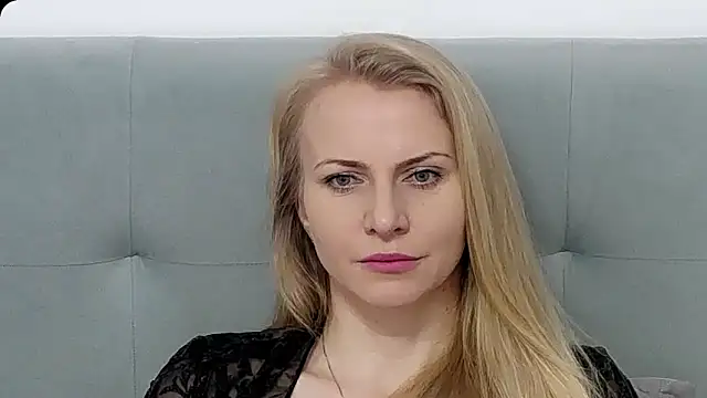 Snapshot of K__Adrienne chatting on February 27, 2026, 6:13 am K Adrienne online show from February 27, 2026, 6:13 am